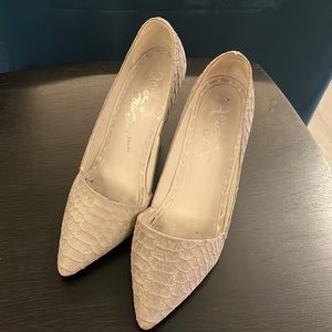 Grey Alice + Olivia heels